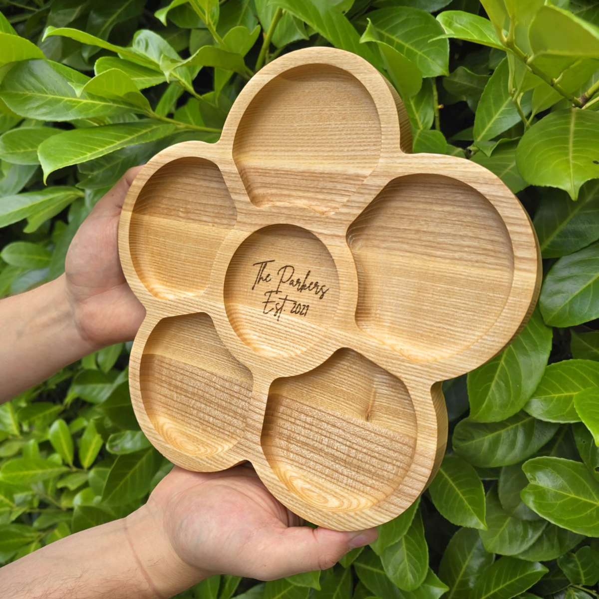 Personalised Flower-Shaped Divided Wooden Board