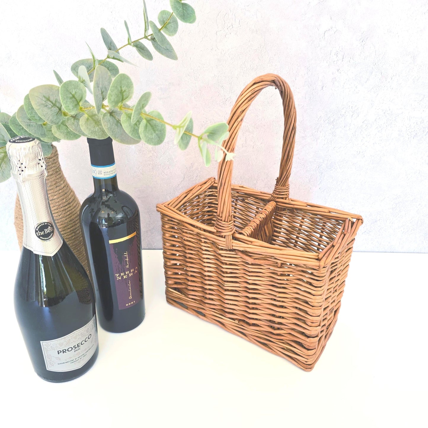 Wicker Wine Carrier Basket, Two Bottle Basket, Gift Hamper, Wine Presentation Box Hamper - Anniversary, New Home, Wedding, Father's Day Gift
