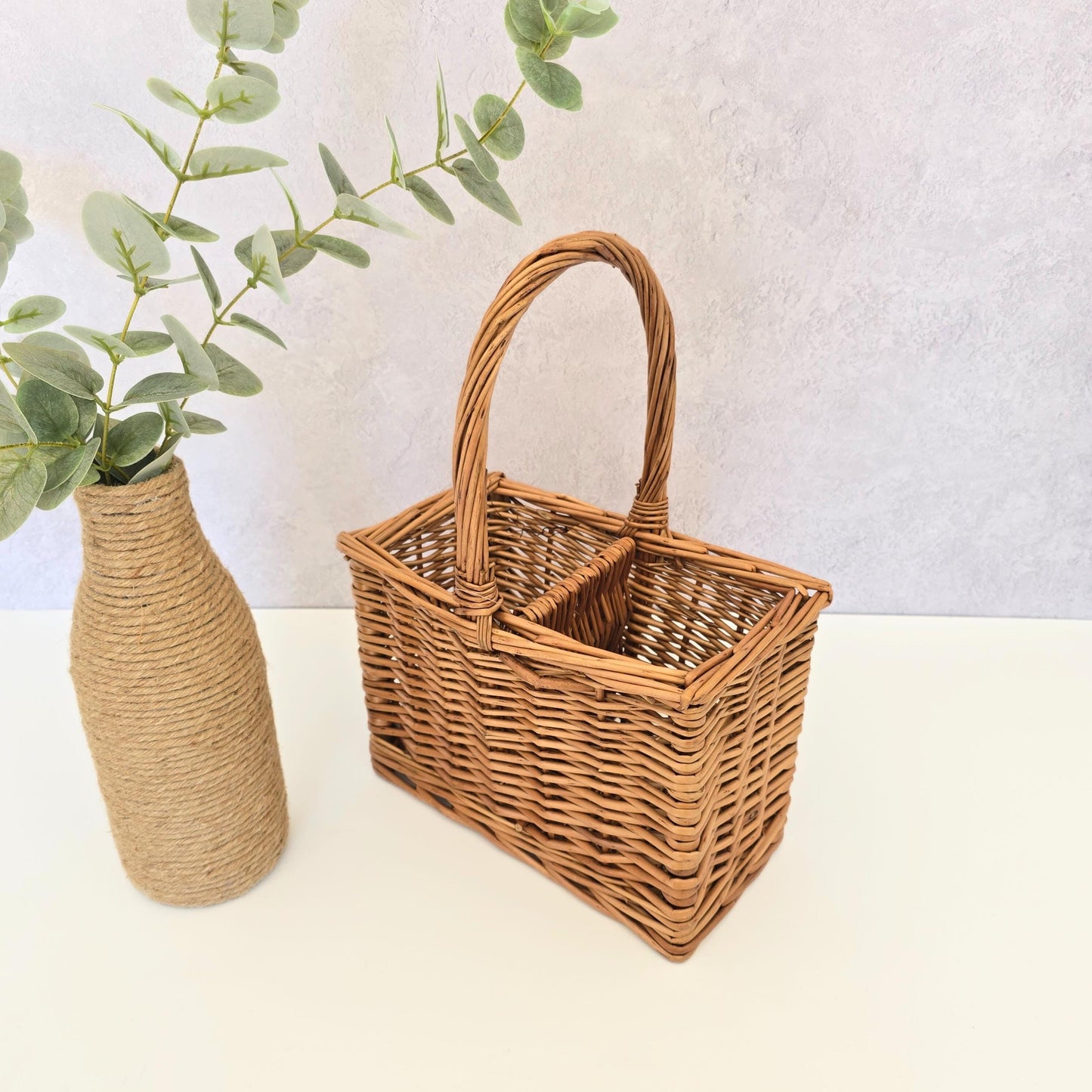 Wicker Wine Carrier Basket, Two Bottle Basket for Wine or Prosecco, Gift Hamper, Wine Presentation, Anniversary, New Home, Wedding, Birthday