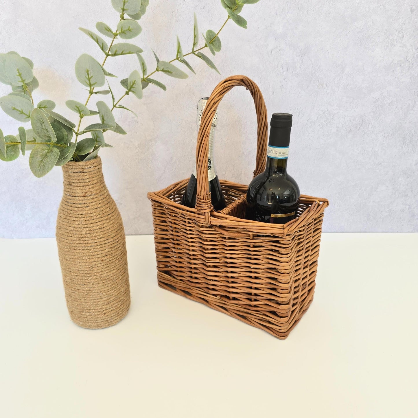 Wicker Wine Carrier Basket, Two Bottle Basket for Wine or Prosecco, Gift Hamper, Wine Presentation, Anniversary, New Home, Wedding, Birthday