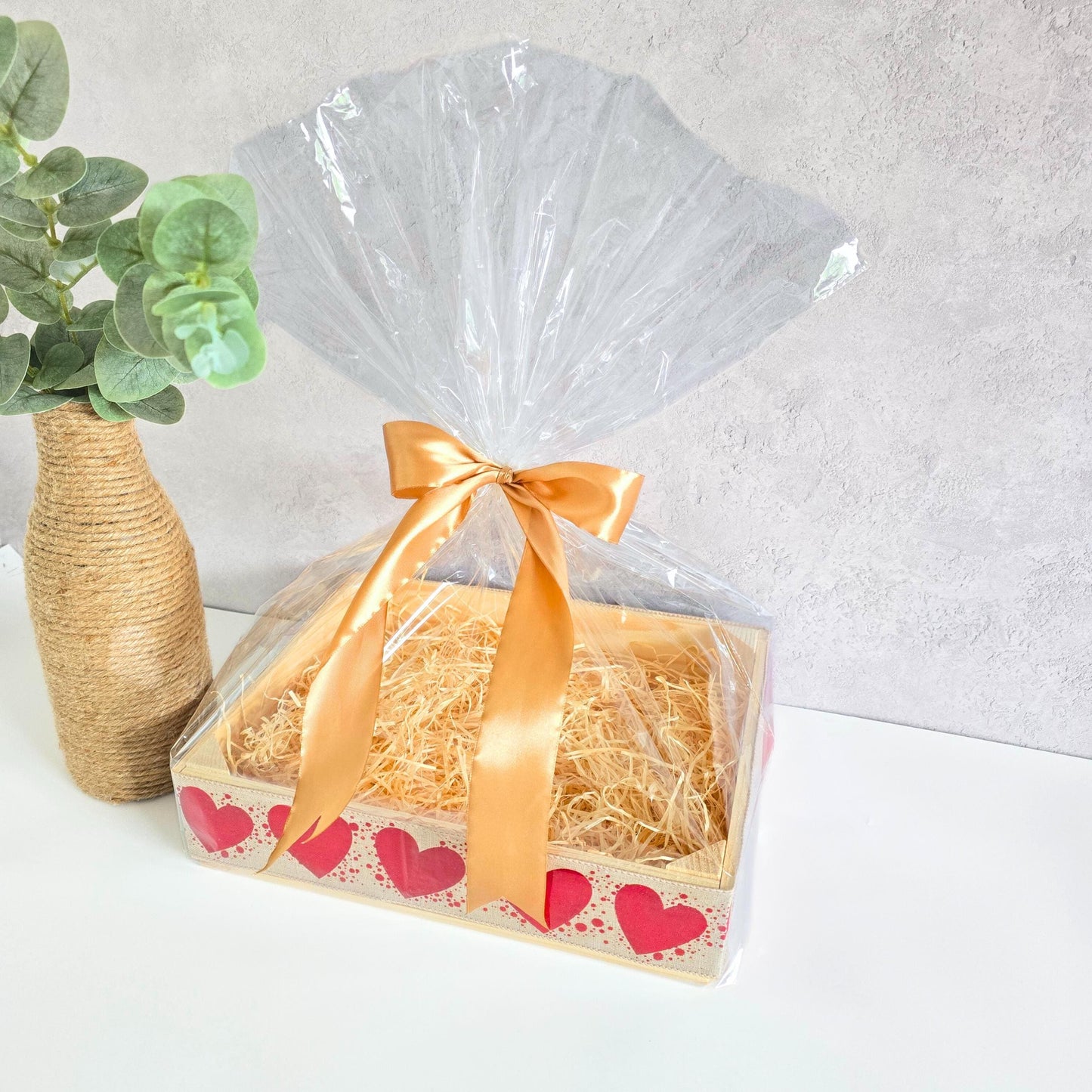 Handmade Empty DYI Gift Basket – Make Your Own Hamper Kit  - Birthday Hamper - Wedding, Christmas, Valentine’s, Anniversary - Wine Basket