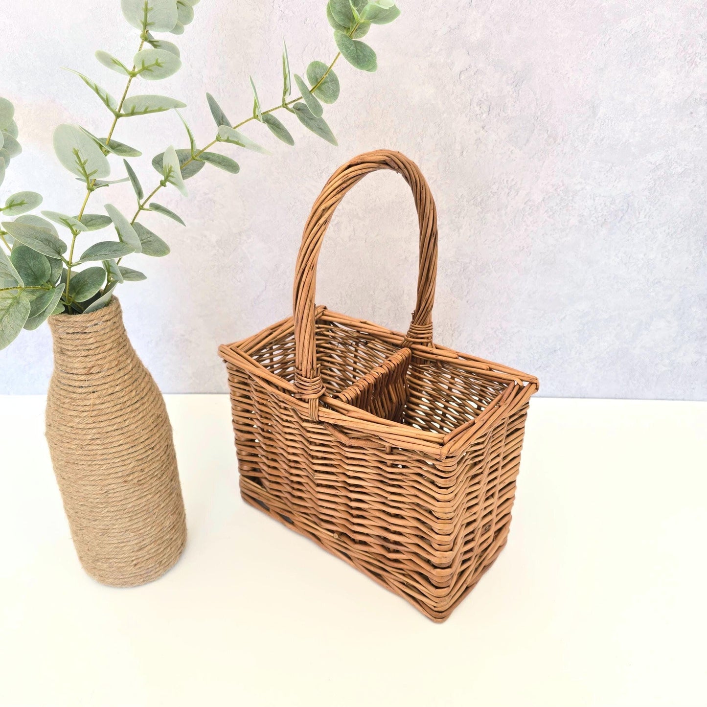 Wicker Wine Bottle Carrier Basket - Wine Holder for Anniversary, Wedding, New Home Gift