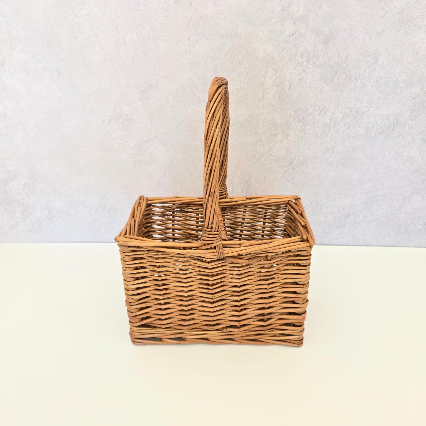 Wicker Wine Bottle Carrier Basket - Wine Holder for Anniversary, Wedding, New Home Gift