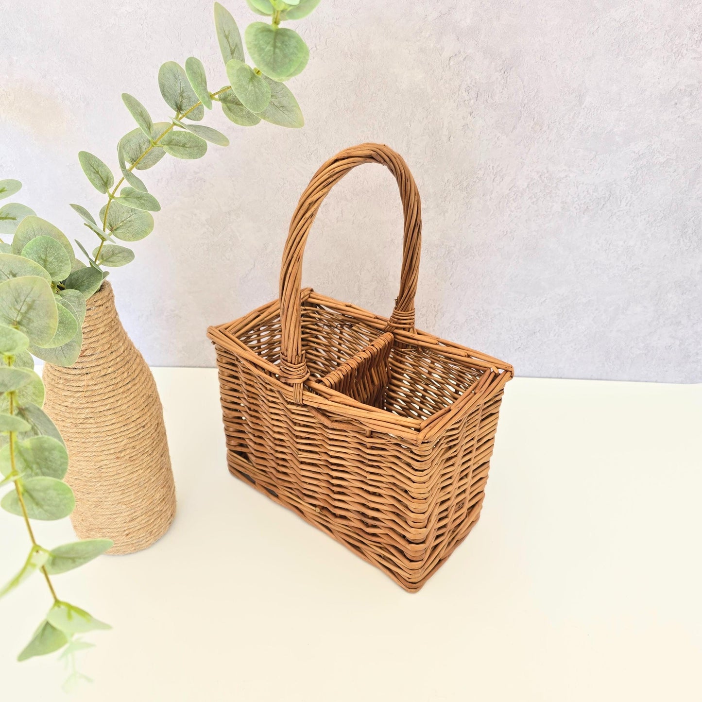 Wicker Wine Bottle Carrier Basket - Wine Holder for Anniversary, Wedding, New Home Gift